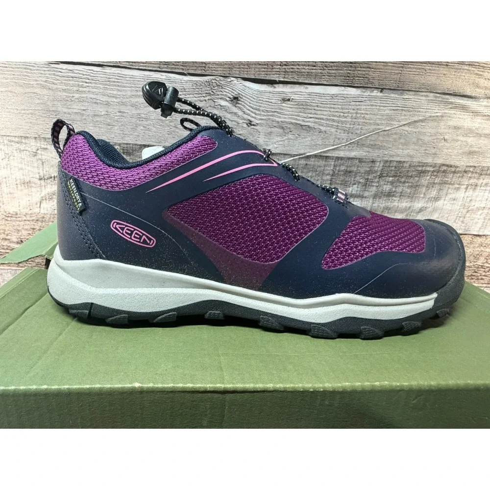 New Keen Children Wanduro Low Height Waterproof Boots Size 5 Purple